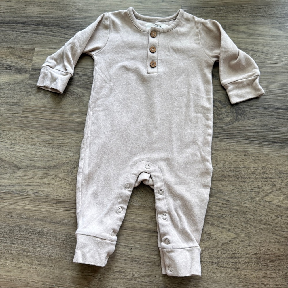 Lucy Lue Organics Cozy Kids Cream One Piece Size 3-6 months